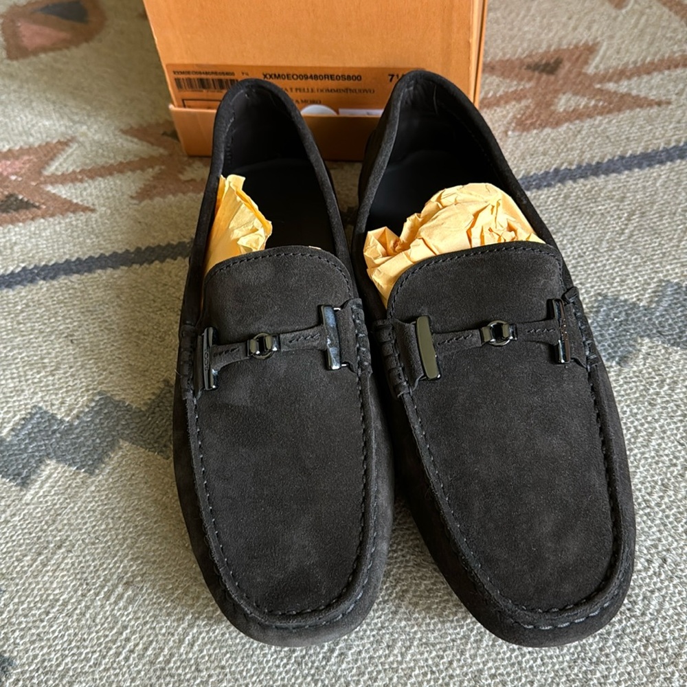 Brand new TOD’s Doppia T Pelle Gominni, dark chocolate brown